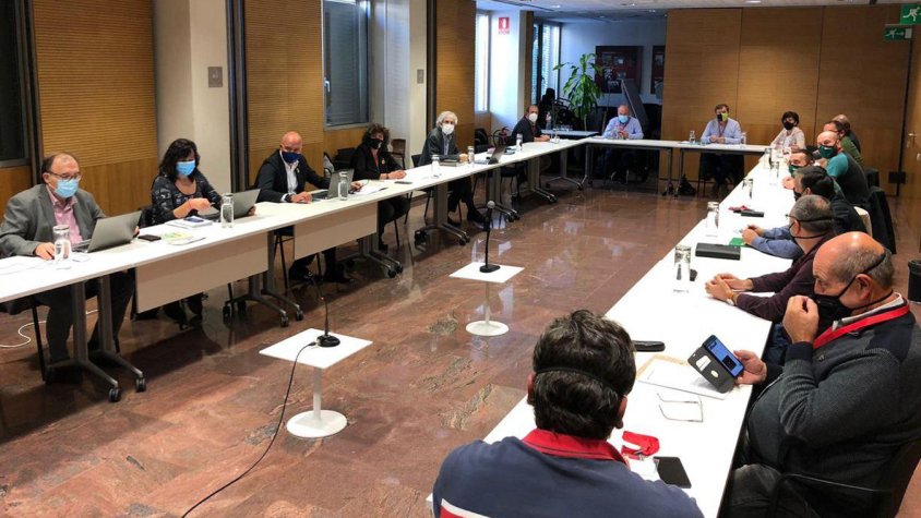Un moment de la reunió de la Taula Agrària