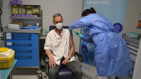 El Pius Hospital administra la vacuna a més de 600 professionals