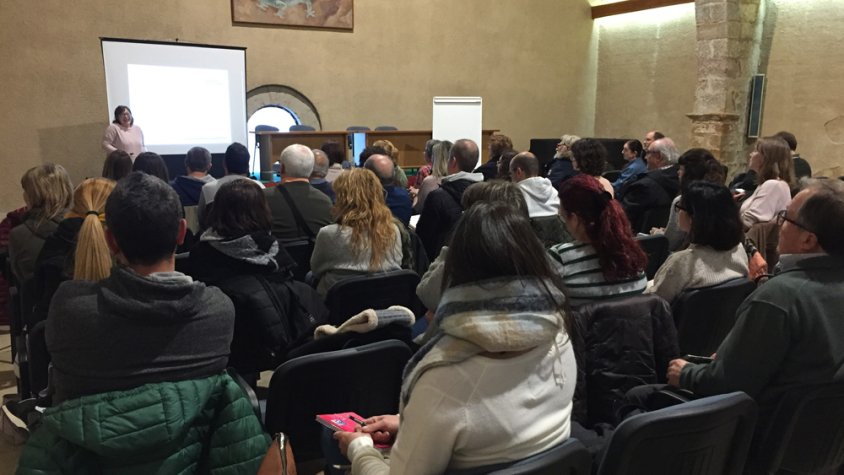 El servei d'associacionisme del Consell realitza 136 assessoraments i tràmits durant el 2020