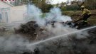 Els Bombers treballen en un foc a l'Espluga de Francolí