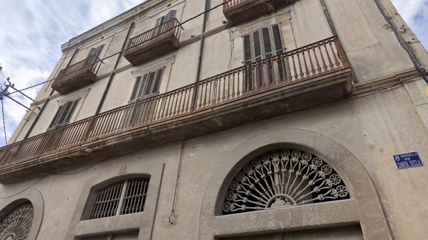S'acorda crear una comissió amb representats dels diferents grups polítics de Montblanc per trobar solució a la situació de la Casa Sugranyes
