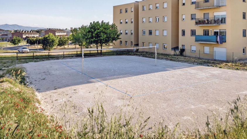 Imatge de la nova pista de vòlei de Santa Coloma