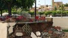 L'aigua s'emporta els murs de la piscina i la pista poliesportiva a Barberà
