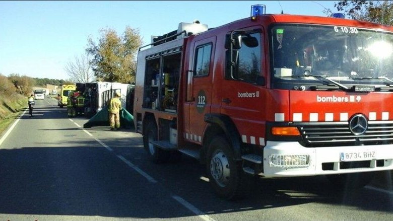Ferit greu un conductor després que es bolqui el seu camió a Les Piles