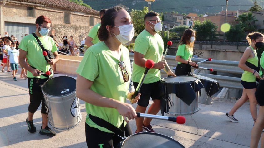 Amb la cercavila, Vilaverd entra en l'equador de la seva Festa Major 