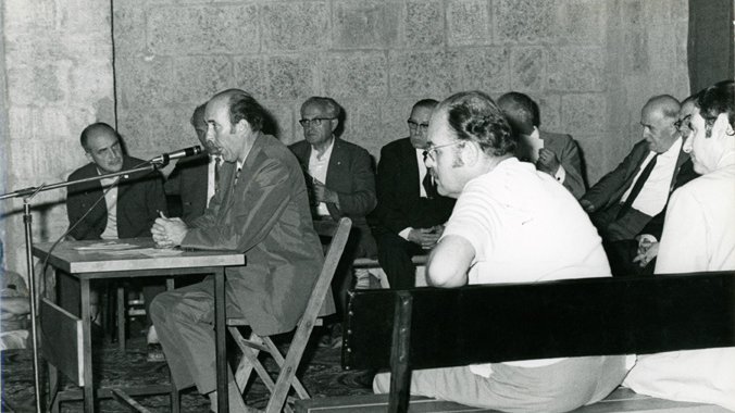 Imatge de l'acte que Triadú va protagonitzar el 1970 a Montblanc