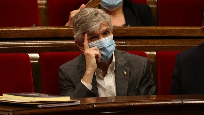 El conseller de Salut, Josep Maria Argimon, durant la sessió de control al Govern. Imatge del 21 de juliol de 2021.