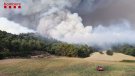 Els Bombers encaren la segona nit de l'incendi de la Conca de Barberà i l'Anoia que supera les 1.300 hectàrees cremades