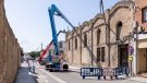 Treballs de substitució de la coberta de l’antic sindicat de Santa Coloma