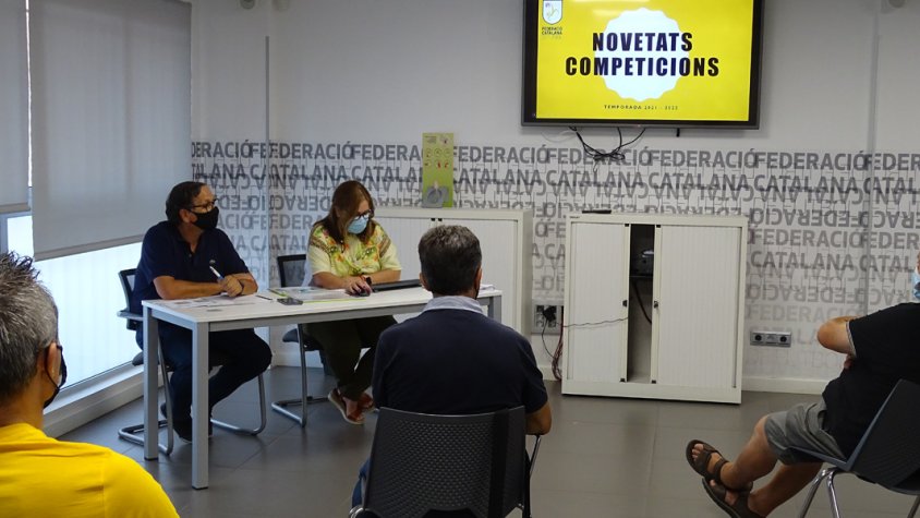 Momoment de la reunió dels clubs a la seu de la FCF a Tarragona