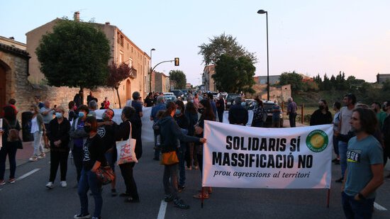 Manifestants durant el tall de carrerera