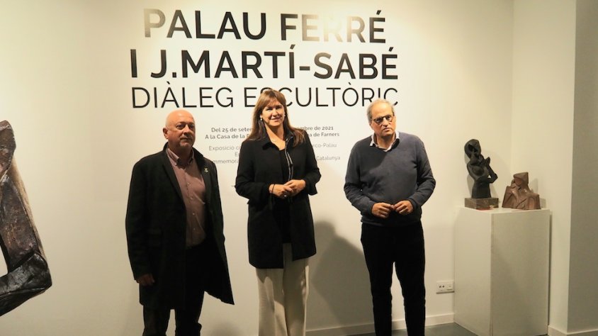 Els presidents Quim Torra i Laura Borràs s’endinsen en l’art del pintor Palau Ferré 