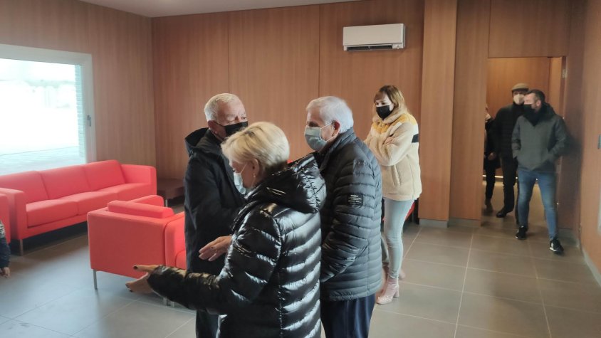 La nova sala de vetlles durant la jornada de portes obertes d’aquest diumenge passat. Autoria: Ajuntament de Sarral.