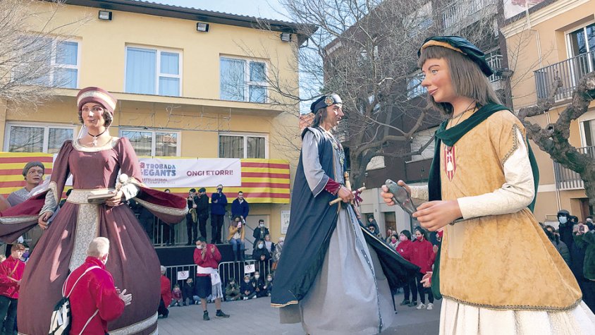 Els Amics dels Gegants de Montblanc obren la temporada a Castellbisbal