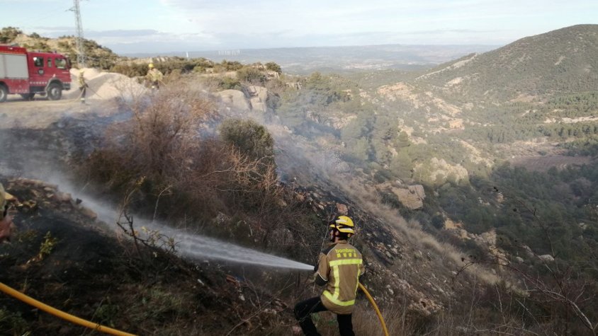 Es descontrola una crema de matolls a la zona de l'abocador de Vilanova de Prades