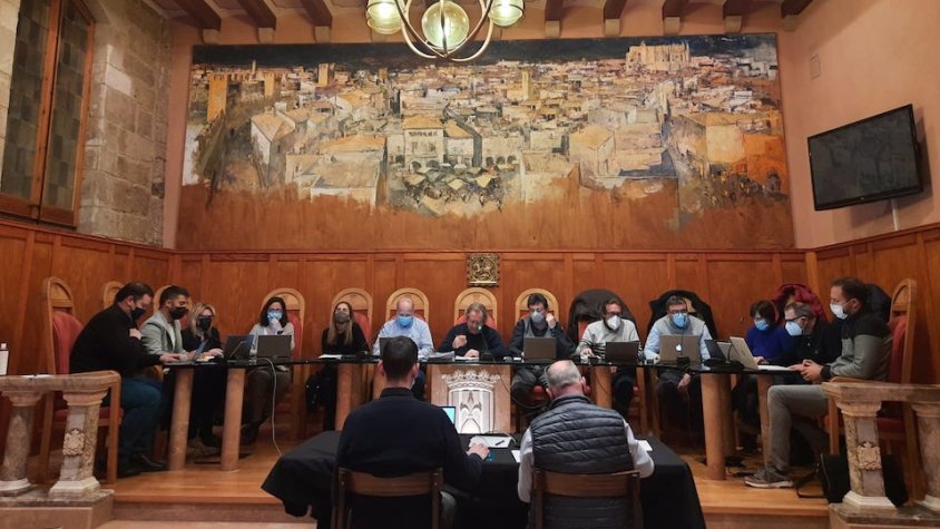 Un moment del ple municipal