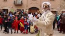 Les colles infantils reben el Carnestoltes XLIV i la Concubina al portal de Sant Antoni