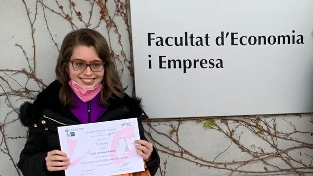 Molta satisfacció la que mostra, la nostra protagonista