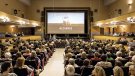 Santa Coloma reactiva el cinema i ho fa omplint la sala amb la projecció d'‘Alcarràs’