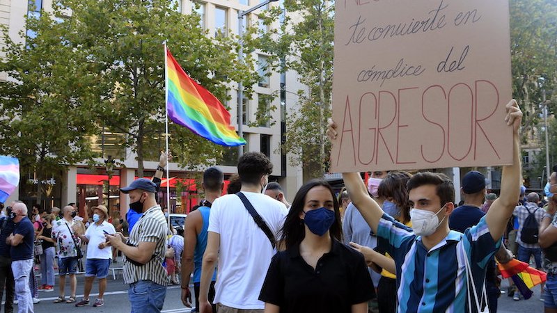 Prop d’un centenar d’incidències per LGTBIfòbia el 2022, la majoria a la via pública i a les xarxes socials
