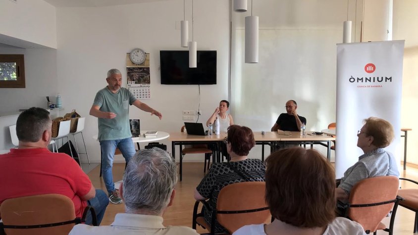 Presentat el libre Com vas perdre el braç Balchowsky? de Toni Orensanz