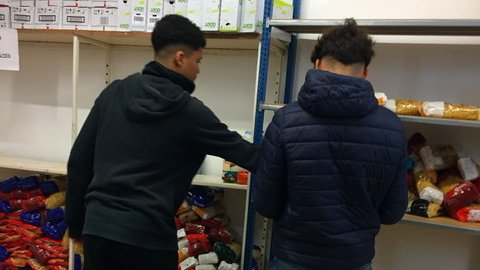 Càritas Parroquial de l'Espluga acull el voluntariat del Servei Comunitari de l'Institut