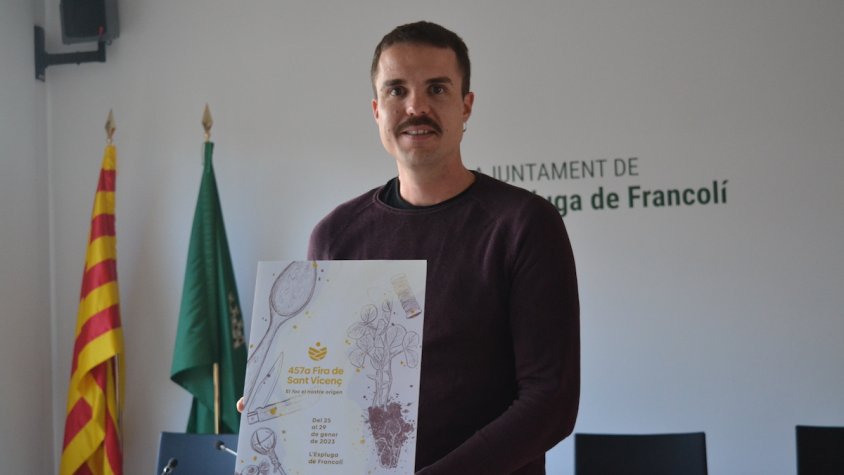 El regidor de Cultura de l'Ajuntament de l'Espluga de Francolí, Enric Mercadé, presenta les dates i el cartell de la Fira de Sant Vicenç