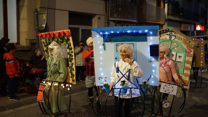 El carnaval de l'Espluga recuperarà el sopar i la desfilada de disfresses al pavelló del Casal