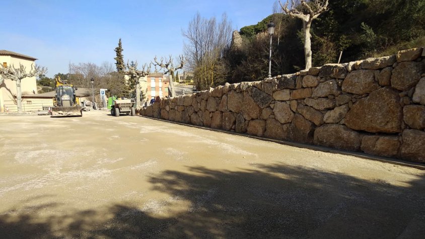 En total es pavimentaran  2.170 m.2