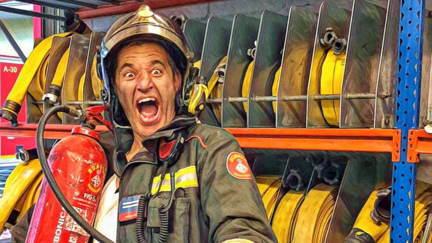 Es tracta d’una producció escrita i dirigida per l’actor i coreògraf Xavier Palomino