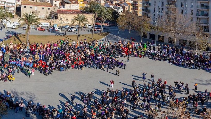 Els amics dels Gegants comencen la temporada 2023 en una macro plantada de gegants