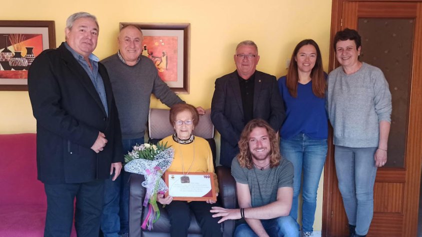 Maria Civit va ser la primera a celebrar els seus cent anys, el passat dimarts 14 de març, l'endemà ho faria la Luz Divina Sánchez