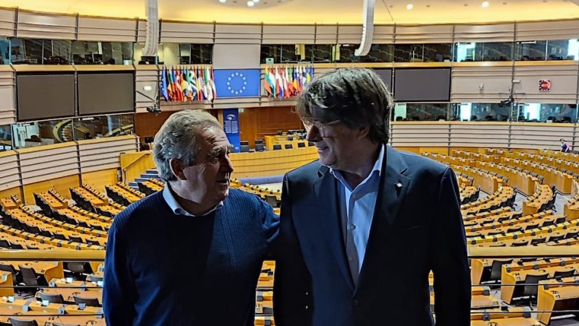 Josep Andreu ha visitat el president de la generalitat a l'exili, Carles Puigdemont, al Parlament Europeu a Brussel·les