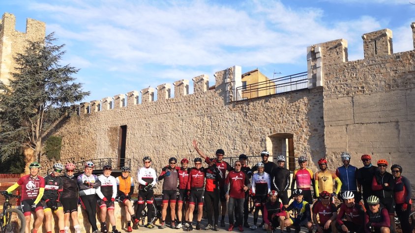 En la pedalada Solidària, el Club BTT i el Club Ciclista Montblanc, recapten un miler d'euros per a AFANOC