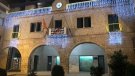 Roben la pancarta de suport als presos polítics que hi havia penjada al balcó de l'Ajuntament de Vimbodí i Poblet 