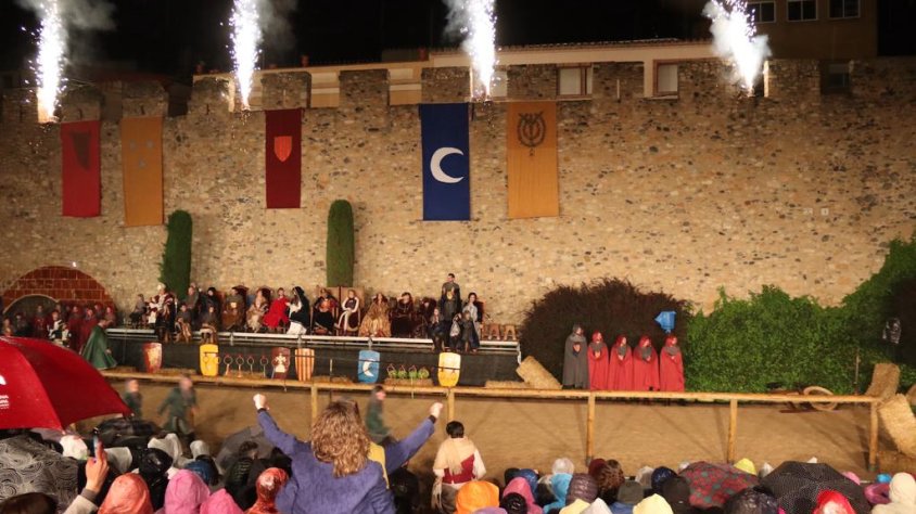 La pluja provoca la suspensió del Torneig Medieval nocturn de Montblanc