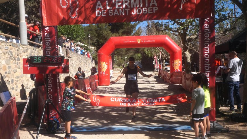 Les clàssiques a l'ermita de Sant Josep de Montblanc aconsegueixen una gran participació