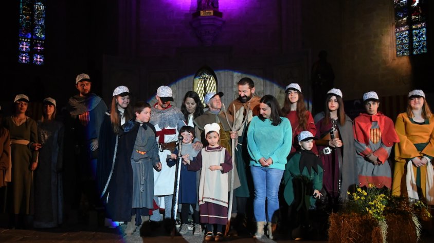 Entrega de l'espasa d'Honor de l'associació Medieval de la Llegenda de Sant Jordi a AFANOC