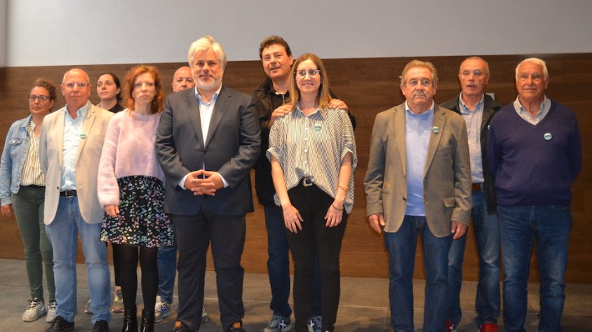 Núria Besora rep el suport del partit de Carles Puigdemont de la mà d'Albert Batet: és l'única que no ha canviat de partit