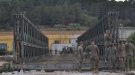L'exèrcit retira l'estructura provisional que durant tres anys ha substituït el Pont del Bolovi de Montblanc