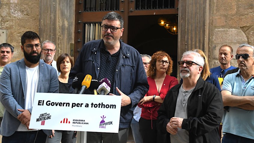 Moment de la roda de premsa a la plaça Major de Montblanc