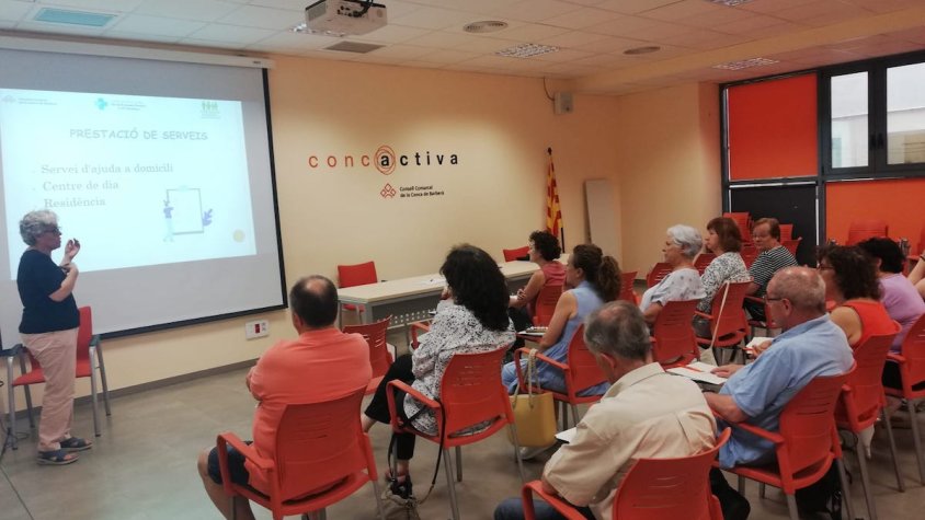 L’Escola Comarcal de Famílies Cuidadores clou amb èxit de participació