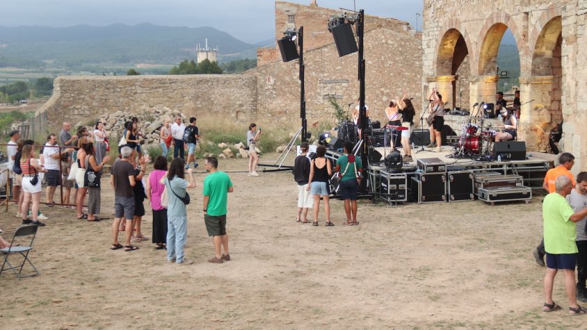 Música, monòlegs, gastronomia i vins omplen el castell de Barberà en la Nit 5.1, que continua aquest dissabte