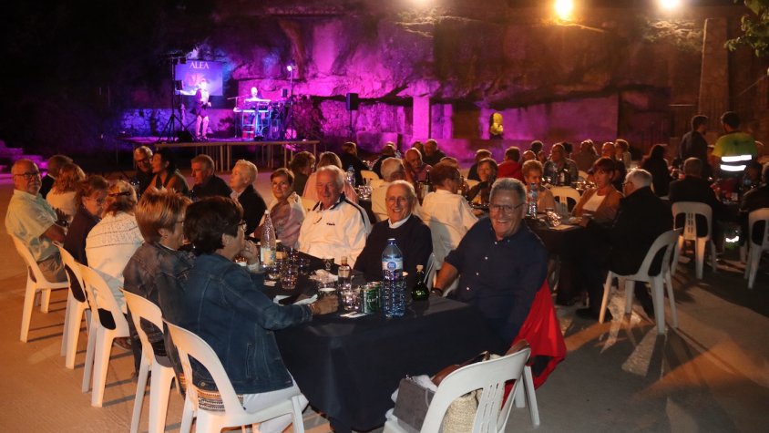 Vimbodí i Poblet gaudeix del sopar de Festa Major