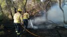 Dos incendis, a Solivella i Sarral, mobilitzen tretze dotacions de Bombers