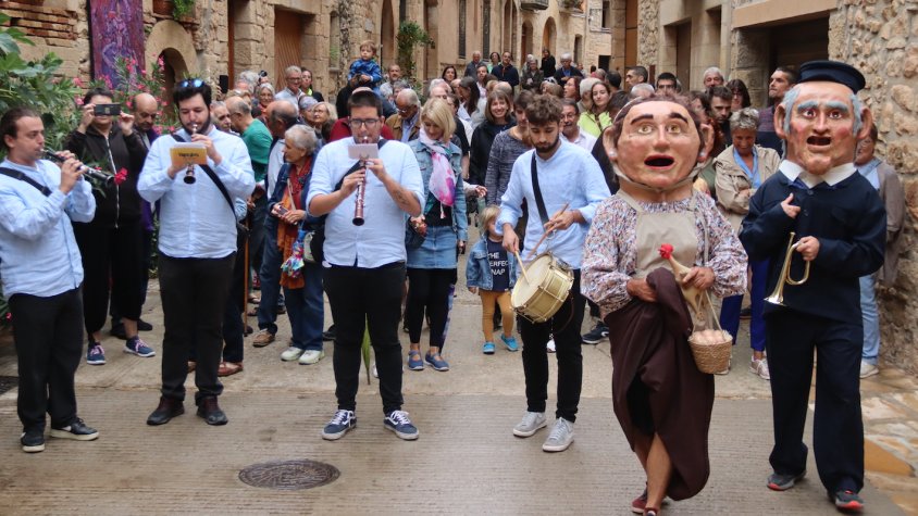Els Capgrossos de Vallclara, batejats en plena Festa Major.