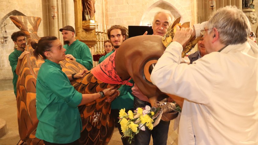 Tres balls de gitanes i àligues d’arreu de Catalunya llueixen a Montblanc