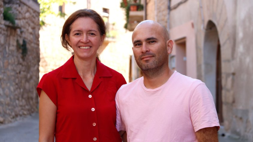 Monica Ovalle i Johnn Serna, refugiats de Colòmbia que viuen a Pujalt gràcies al programa de Micropobles. Autor: Arnau Martínez