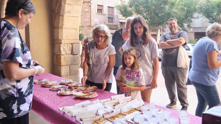 La Setmana Cultural de Vimbodí i Poblet Dones de pedrís en el Dia de la dona Rural