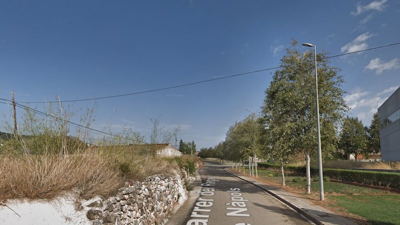 Incendi sufocat a una nau industrial de Montblanc